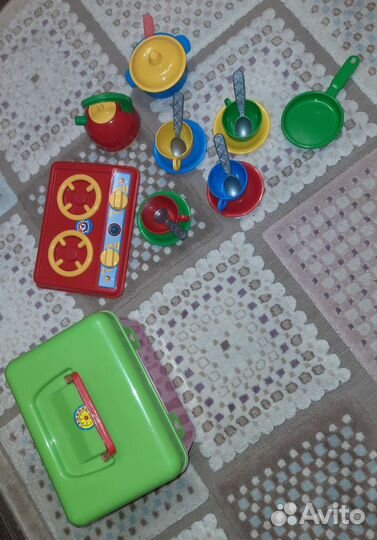 Набор детской посуды с плитой