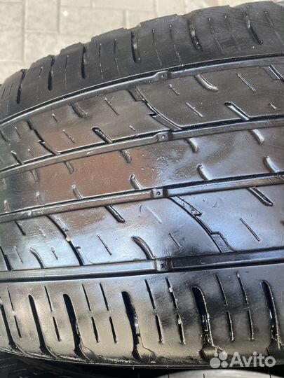 Kumho Crugen Premium KL33 215/65 R16