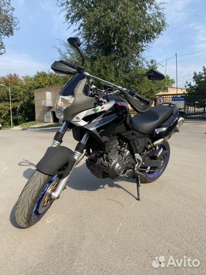 Aprilia Pegaso strada