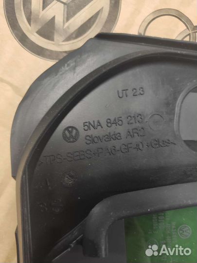 Стекло задней левой двери Tiguan 2 5NA845213L