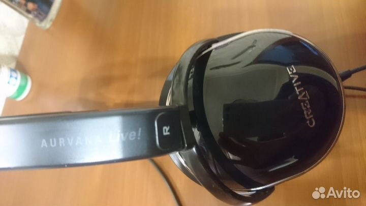 Creative Aurvana Live