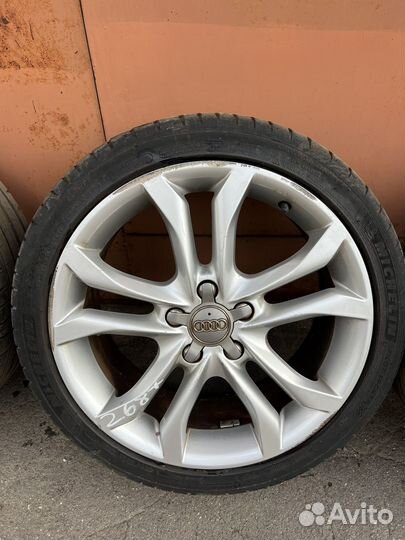 R18 Michelin Pilot Sport 4 225/40, PCD 5x112 DIA 57.1