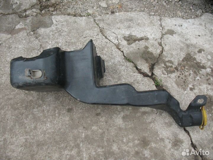 Бачок омывателя с насосом Opel Astra H