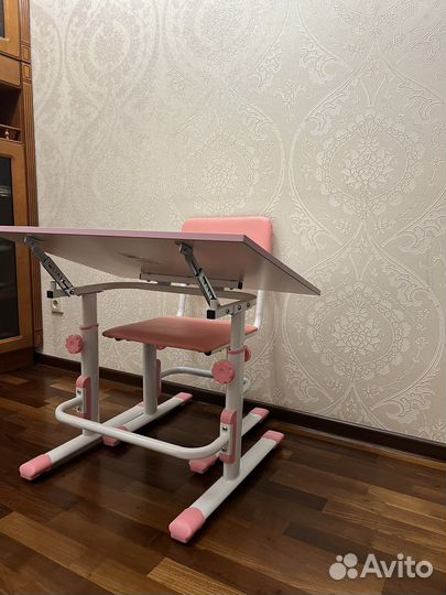 Растущая парта и стул деми