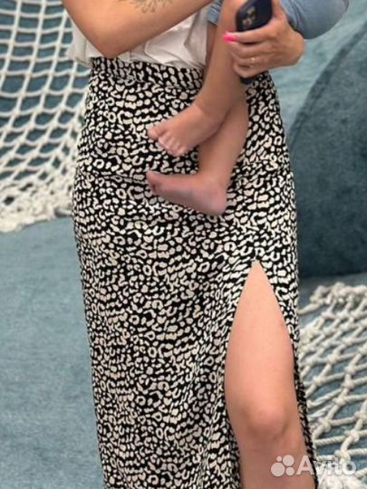 Юбка С разрезом