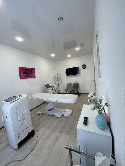 4-к. квартира, 81,8 м², 1/10 эт.