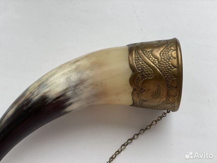 Рог-бокал для вина с редким рисунком