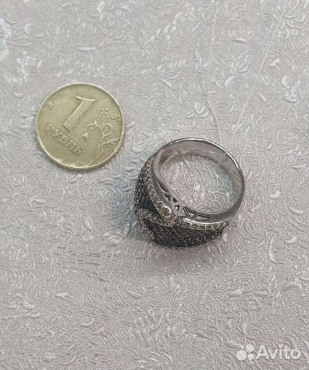 Серебряное кольцо 8,92 гр., р.17,75