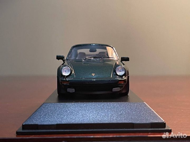 Porsche 911 turbo 3.3 1:43 (Spark)