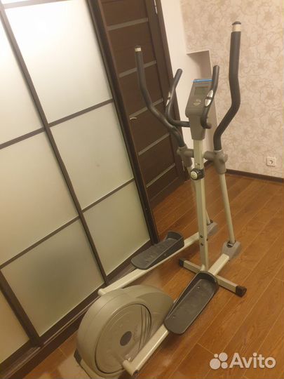 Эллиптический тренажер torneo