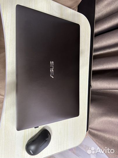 Ноутбук asus