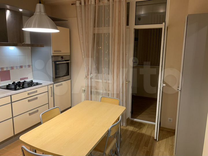 3-к. квартира, 94 м², 4/5 эт.