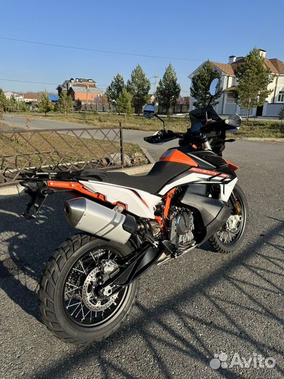 Мотоцикл KTM 890 Adventure R