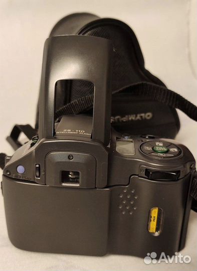 Плёночный зеркальный Olimpus IS-10