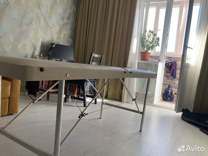 Массажный стол складной с вырезом