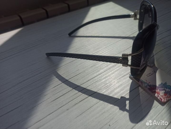 Женские солнцезащитные очки