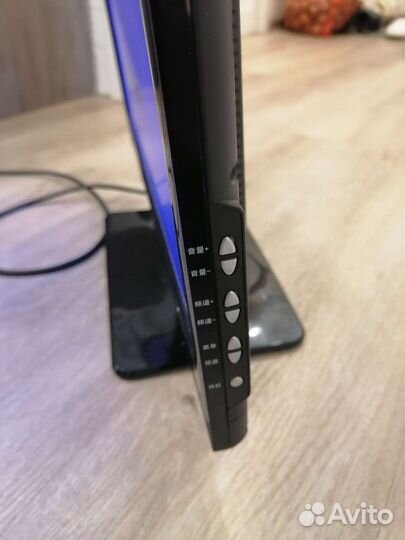 Монитор-телевизор 19 дюймов