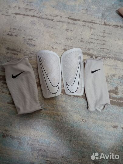 Щитки футбольные nike mercurial