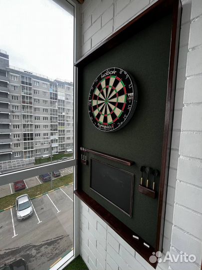Кабинет для мишени дартс. Защита стены