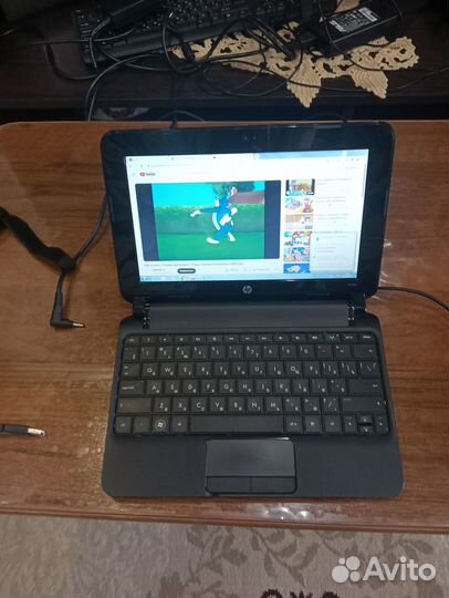 HP Mini 110-3706er 4-х поточный Нетбук