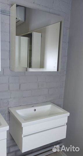 Тумба и раковина ванную