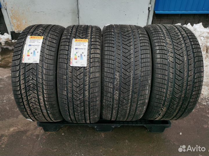 Pirelli Scorpion Winter 285/45 R22 и 325/40 R22 114V