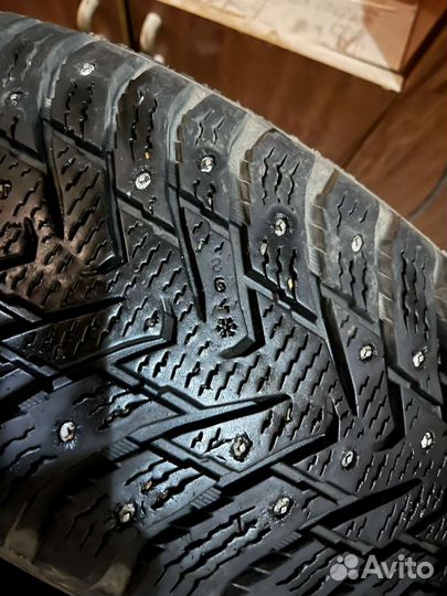 Nokian Tyres Hakkapeliitta 8 SUV 225/65 R17