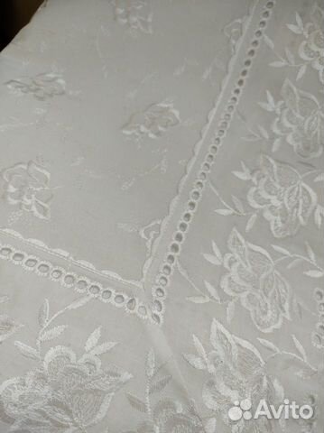 Скатерть вышивка шитье 2,45 х 1,62 м + 12 салфеток