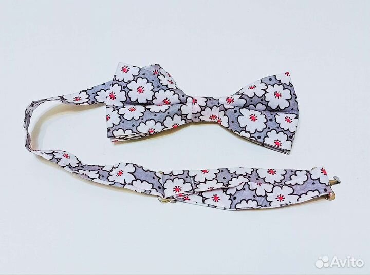 Новый школьный галстук бабочка для девочки