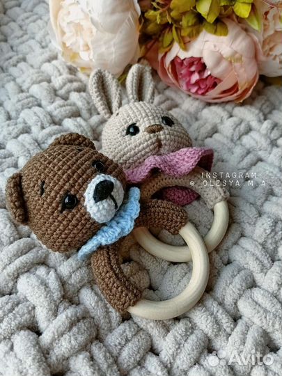 Вязаные погремушки, грызунки, ручная работа
