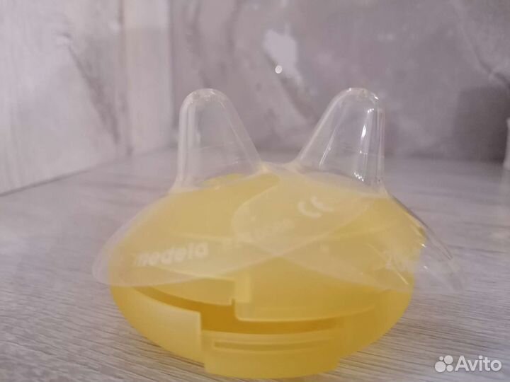 Накладки на грудь Medela новые