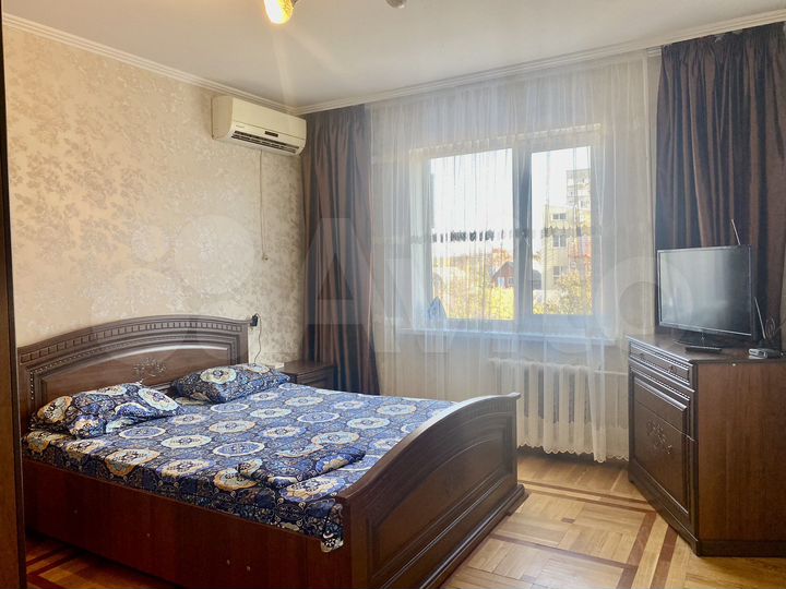 2-к. квартира, 58 м², 3/9 эт.