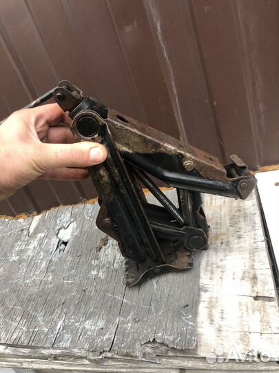 Продам домкрат