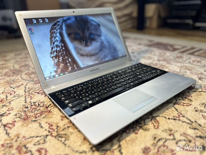 Отличный Ноутбук Samsung core i3/6гб/GeForce 315m