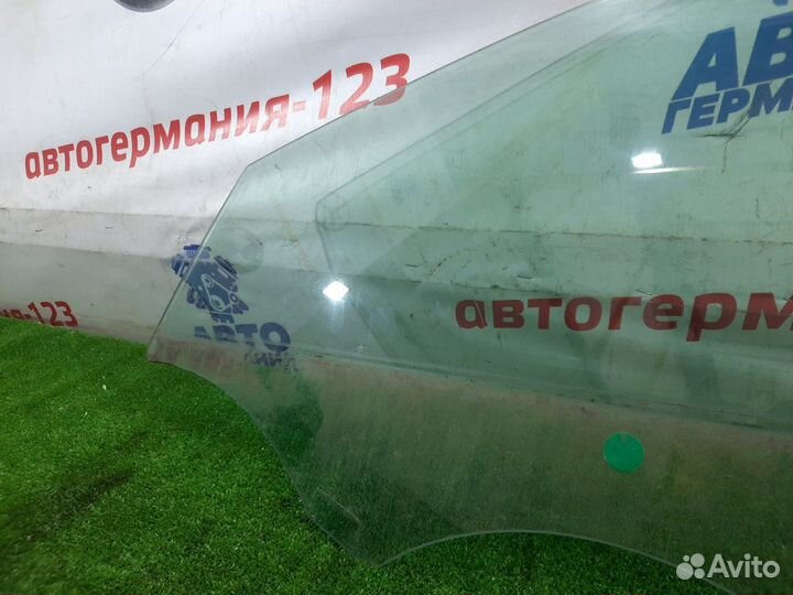 Стекло двери переднее левое Mercedes Gla250 X156