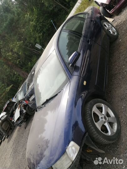 Volkswagen Passat B5 1999г. (разбор)