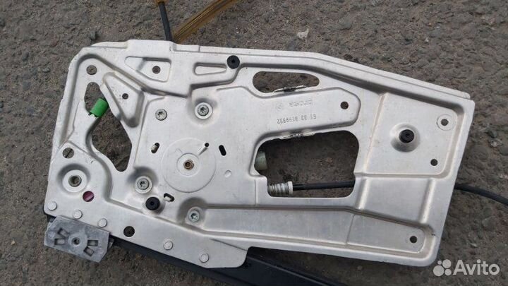 Стеклоподъемник передний правый Bmw 520I E39