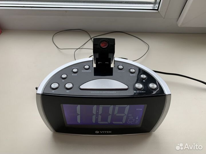 Радиочасы vitek VT-3505 SR