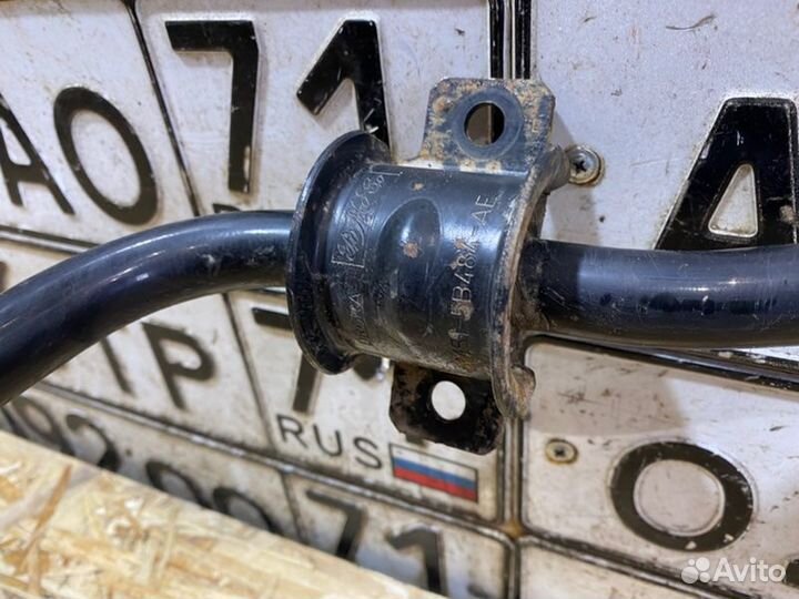 Передний стабилизатор Ford Focus универсал 1.8