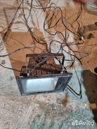 Фонарь уличный