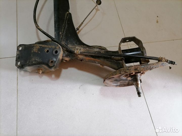 Балка зад.под дисковые тормоза VW Passat B4 1995