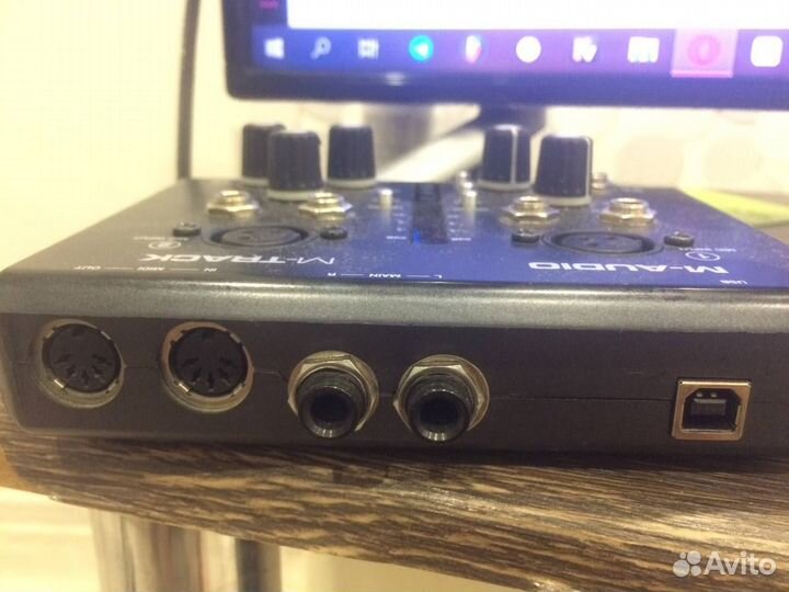 Внешняя звуковая карта M-audio M-track