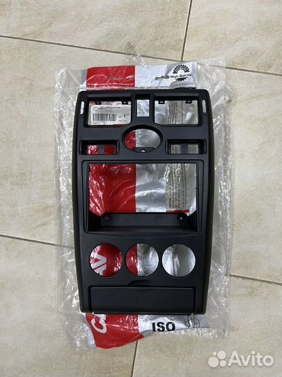 Центральная консоль лада приора(черная)