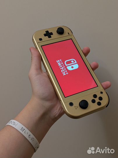 Nintendo switch lite hyrule edition