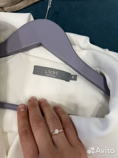 Платье белое Lichi, размер S