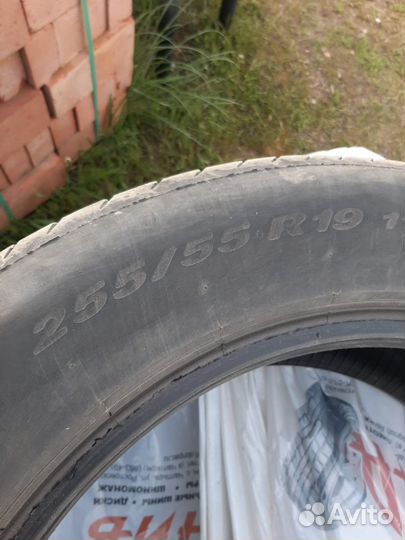 Pirelli P Zero 255/55 R19