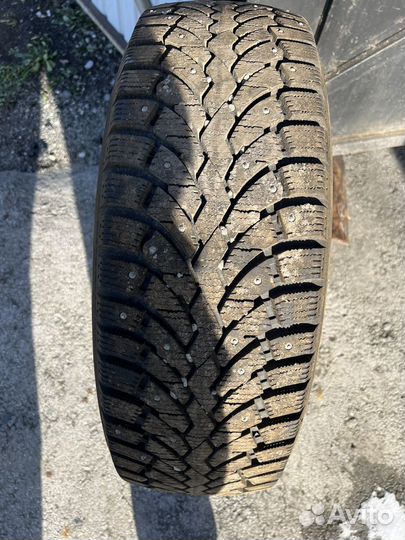 Formula Ice 215/65 R16