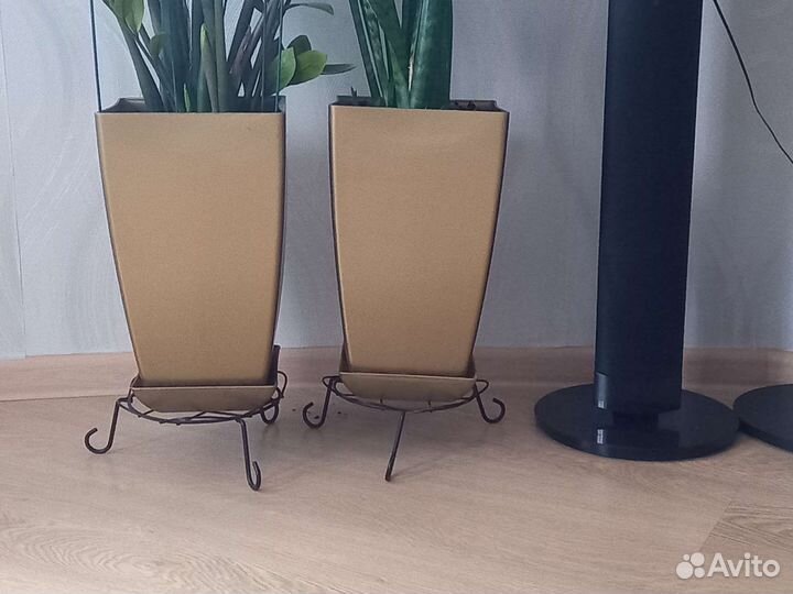 Кашпо/горшок для цветов