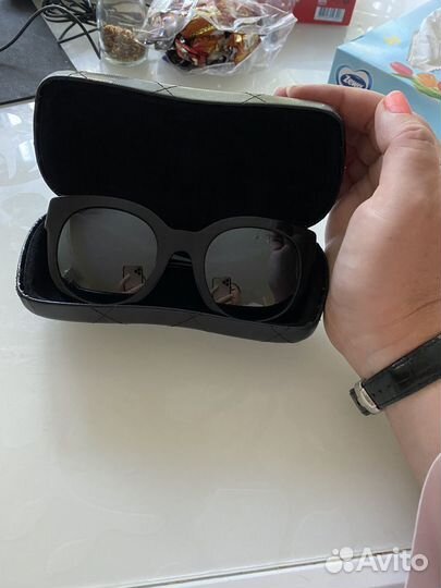 Солнцезащитные очки женские chanel
