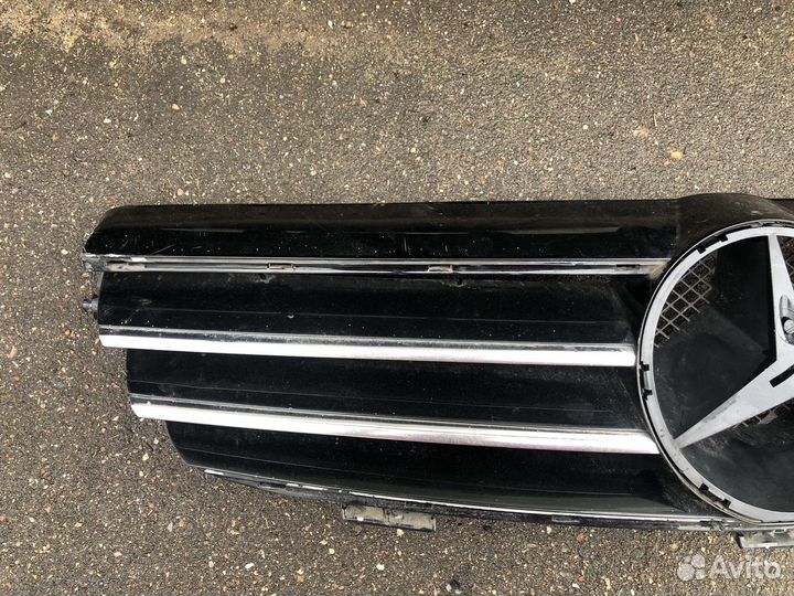 Решетка радиатора mercedes clk w209